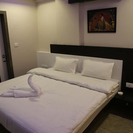 Hotel Marwar Excellency Mahamandir Екстер'єр фото