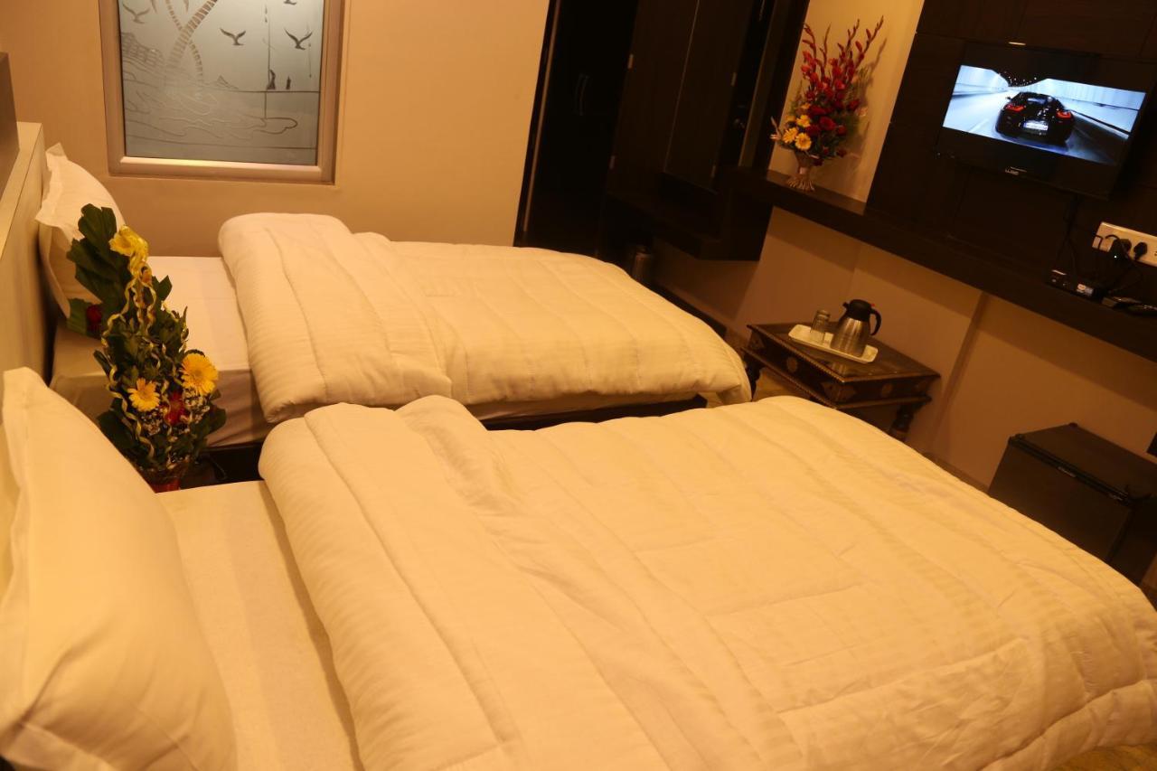 Hotel Marwar Excellency Mahamandir Екстер'єр фото